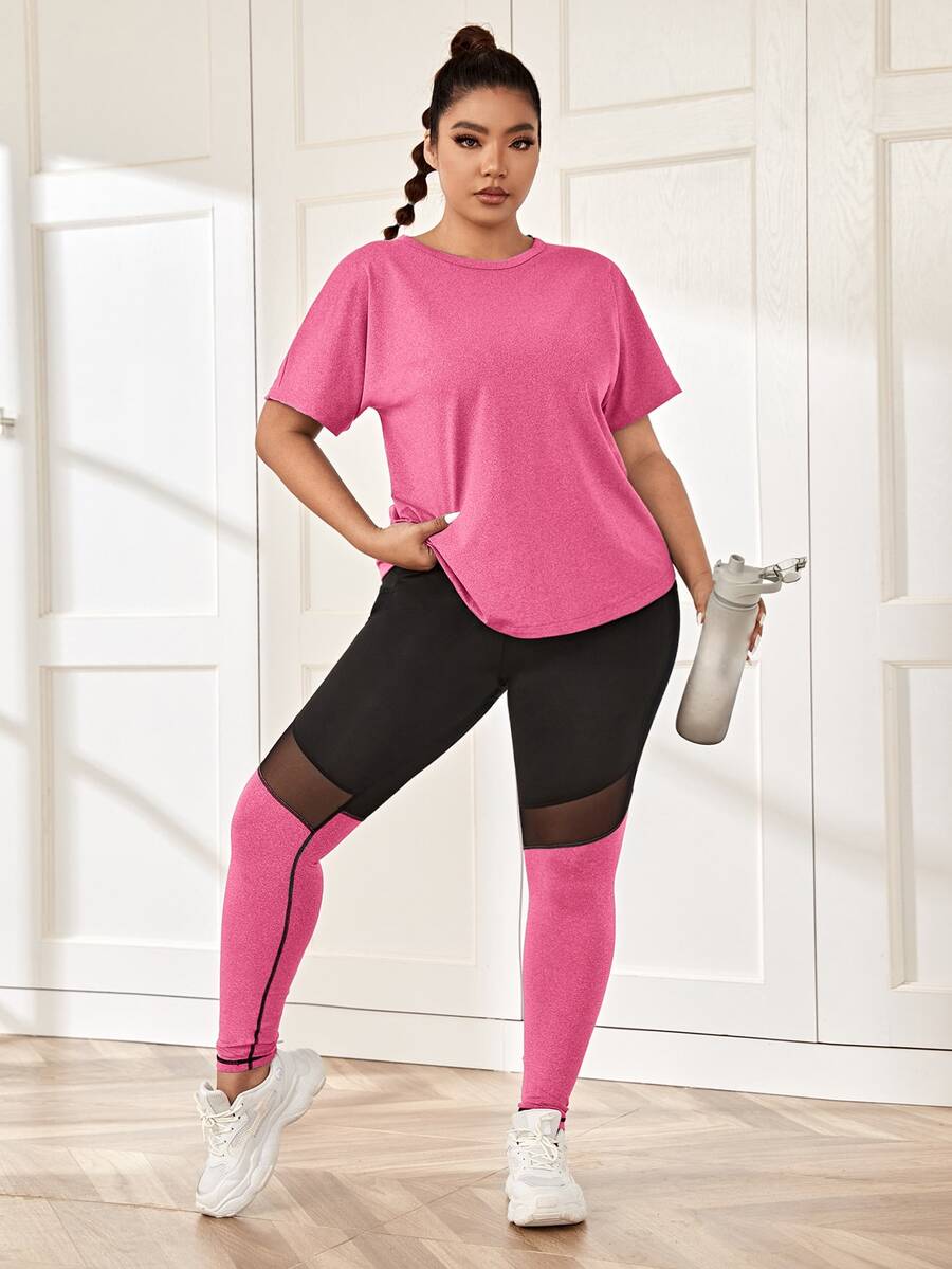 SHEIN Rhythm Era Träningsset för kvinnor i plus size med sport-T-shirt och sportleggings med meshdetaljer och mobilficka - Rosa - Visa 1