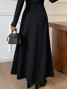 DAZY Rok Denim Panjang Model A-Line Wanita dengan Hiasan Kancing Tunggal, Gaya Kasual Urban - Hitam - View 2