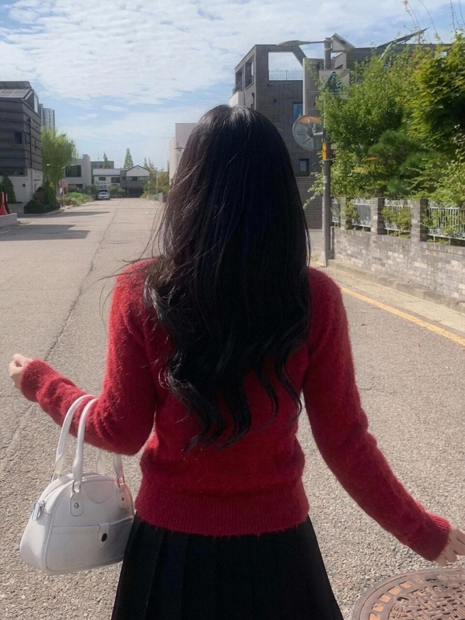 Women's Solid Red Loose Long Sleeve Crew Neck Brushed Knit Cardigan, Casual Vacation Korean Style, Thickened Autumn/Winter