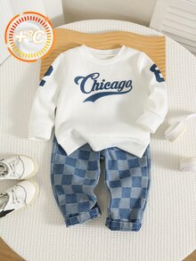 SHEIN 2件組嬰兒男童女童幼童秋冬字母圖案針織軟綿圓領長袖套頭衛衣與牛仔長褲套裝，百搭舒適格紋牛仔褲 - 彩色 - 查看 2