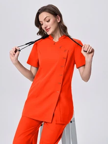 Scrubzie 防皺立領短袖鈕扣式刷手服上衣與長褲套裝 - 橘色 - 查看 2
