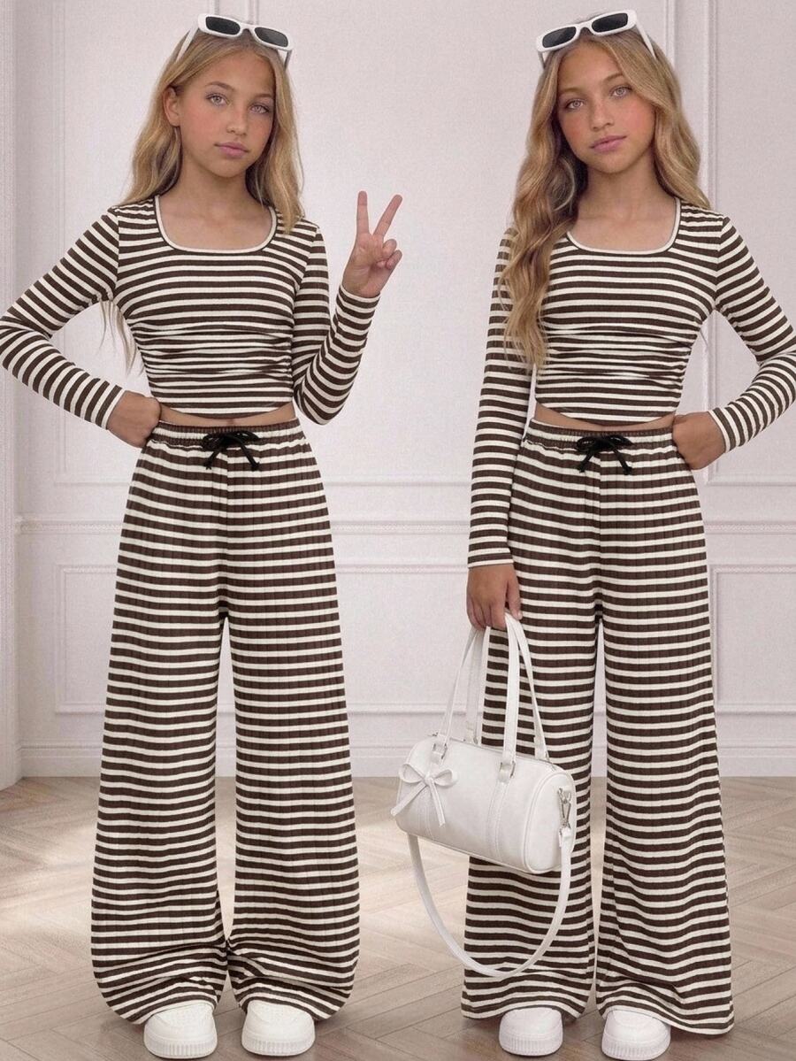 SHEIN Kids Tween Girls Brown 2 Pieces Graphic Tee Set Short Sleeve Matching Top And Pants Casual Cute Fall Back To School Outfit - Coffee Brown - View 1