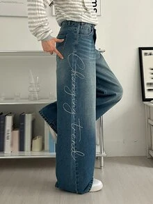 DAZY Quần jean denim ống đứng dáng rộng cho nữ, thiết kế vạt trước và chữ đính đá - Rửa trung bình - Xem 1