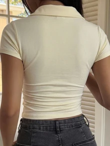 DAZY 女款領口短袖修身性感休閒套頭街頭風T恤 - 杏色 - 查看 8