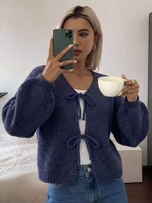 DAZY 女款秋冬新款寬鬆慵懶軟綿V領蝴蝶結前襟針織開襟衫 - 藏蓝色 - 查看 4