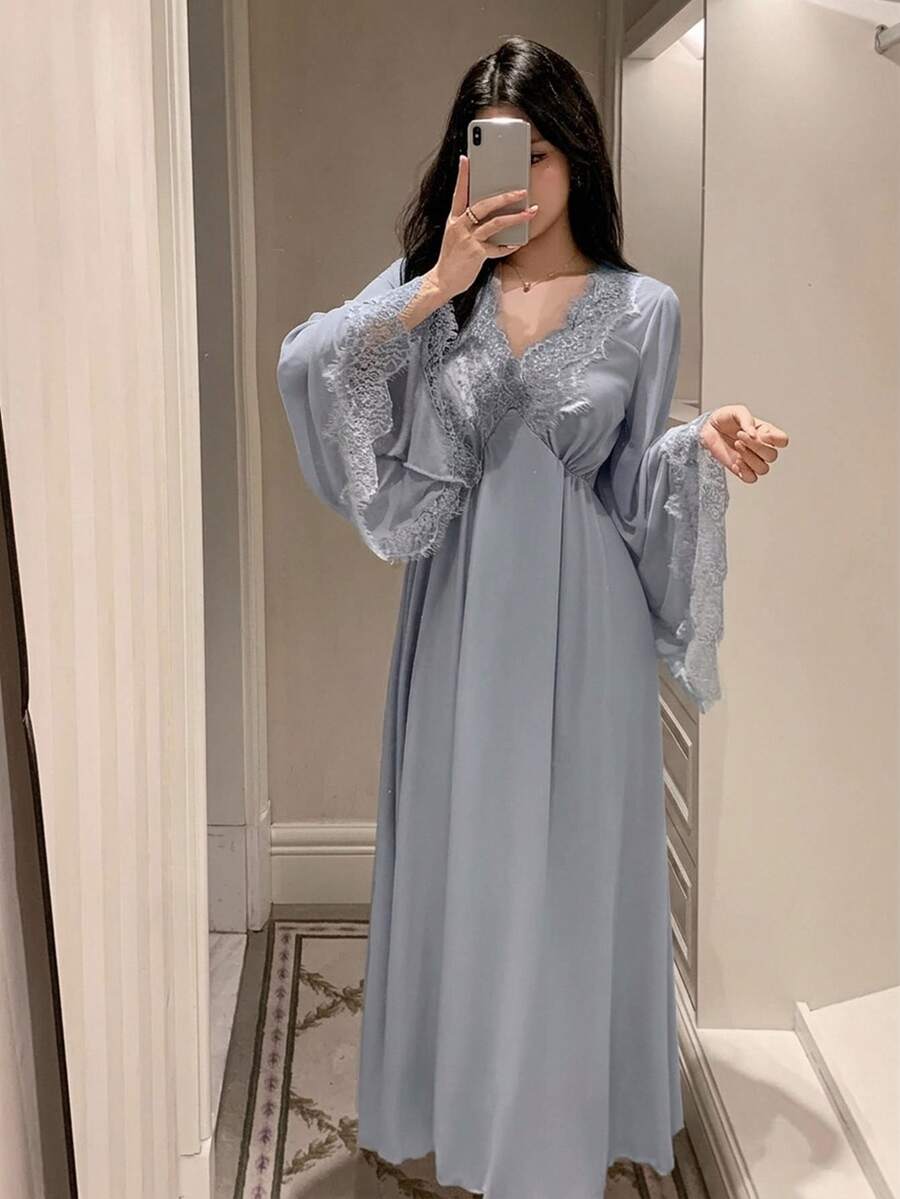 DAZY 女款蕾絲拼接V領七分袖收腰長洋裝睡袍 秋季 - 淺藍色 - 查看 1