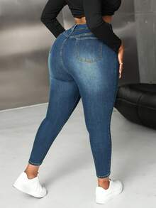 SHEIN PETITE CURVE 大尺碼女款高腰修身休閒百搭牛仔褲 - 中等水洗藍 - 查看 4