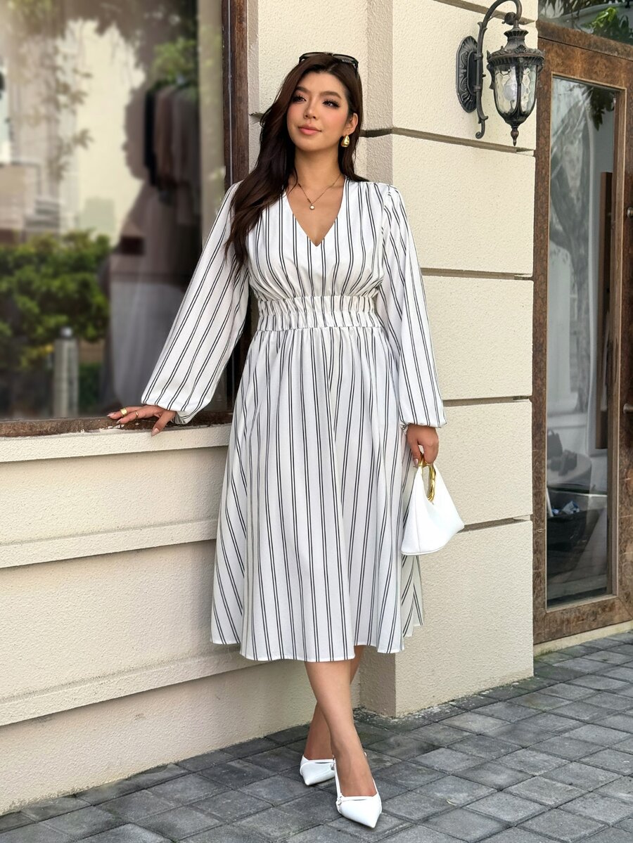 Easura Plus Size Streetwear Striped Colorblock Waist-Cinching Dress - Black and White - View 1