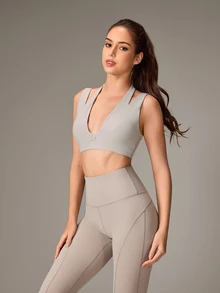 OutZeal Women Sports Bra Gym Workout Yoga Quick-Dry Bra-In Deep V Halter-Neck Bra - Light Grey - View 7