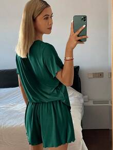 Livesso 女款夏季舒適純色極簡休閒針織密邊波浪邊居家服套裝睡衣 深綠色 - 墨綠色 - 查看 2