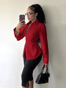 Slaydiva Y2K街頭辣妹女款交叉露背挖空開衩下擺修身長袖翻領襯衫 - 紅色 - 查看 5