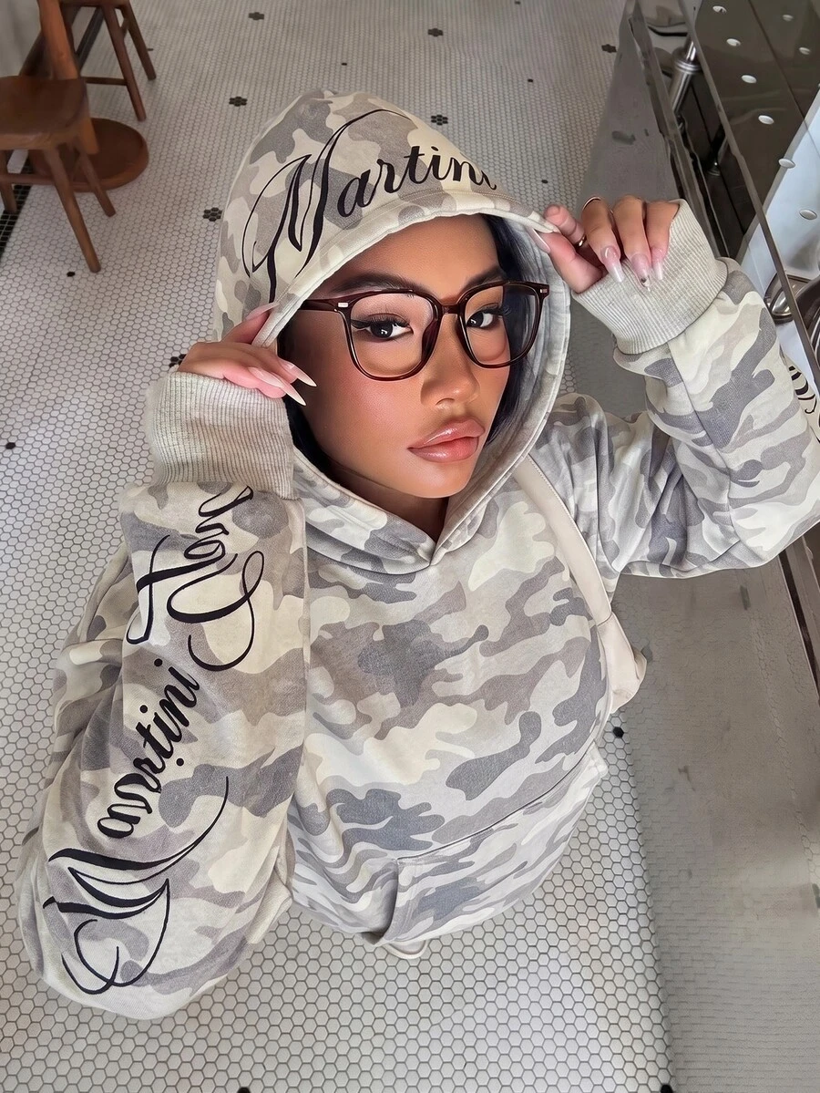 Muchica Plus-Size Vintage-Style Long-Sleeve Hooded Sweatshirt Featuring A Camouflage And Letter Print, Designed With Pockets. - Multicolor - View 1