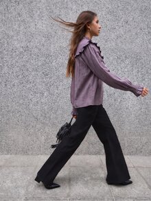 Nöista Blus Longgar Berkerut dengan Bordir Bunga - Dusty Pink - View 2
