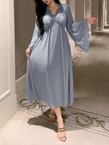DAZY 女款蕾絲拼接V領七分袖收腰長洋裝睡袍 秋季 - 淺藍色 - 查看 4