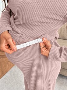 SHEIN 孕婦純色圓領長袖T恤與可調節腰圍長褲休閒兩件套 - 粉色 - 查看 8