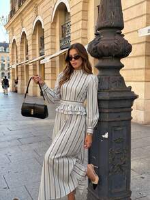 SHEIN Frenchy فستان نسائي موضة الشارع مخطط بحافة مكشكشة - الأزرق - مشاهدة 2