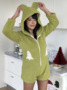 ZzzCrew Piyama Terusan Wanita Ukuran Plus yang Nyaman, Terbuat dari Beludru Jacquard Lembut dengan Motif Pohon Natal Bordir - Hijau - View 6