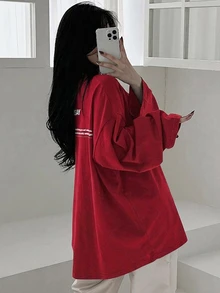 DAZY 女款字母印花圓領套頭長袖T恤，適合日常穿著 - 酒紅色 - 查看 5