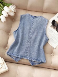 SHEIN MOD Atasan Denim Kasual Serbaguna Wanita Ukuran Plus dengan Desain Rumbai dan Leher V - Light Wash - View 2