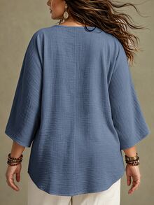 Ceyna Blus Wanita Ukuran Besar Gaya Prancis Kasual Elegan Leher V Lengan 3/4 - Baby Blue - View 2