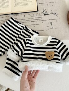 SHEIN Vintaside Kids 2件組新生女嬰衛衣褲套裝，可愛黑白條紋熊貼布，毛絨長袖圓領加厚款，秋季節慶穿搭，彈性羅紋下擺 - 黑與白 - 查看 3