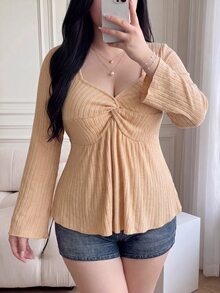 Vibekara Plus Size Front Knot Ruched Textured Fabric T-Shirt - Khaki - View 4