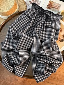 GlowEve Women's Peacock-Pattern Fabric High Waist Pocket Detail Straight Leg Pants Fall - Black and White - View 1