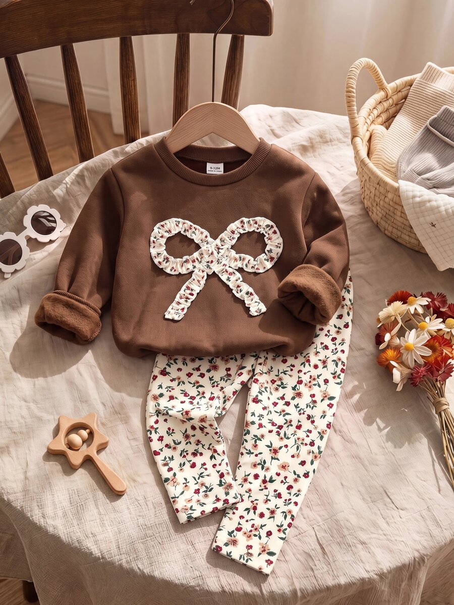 SHEIN Cute Knitted Floral Pattern Bow Sweatshirt Set For Baby Girls - Coffee Brown - View 1