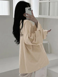 DAZY 女款字母印花圓領套頭長袖T恤，適合日常穿著 - 米色 - 查看 3