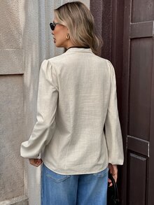 Serisse بلوزة نسائية أنيقة بأكمام طويلة مع تصميم أزرار الضفدع وحواف مطرزة، خريف/شتاء أنيقة رسمية فاخرة أعمال شيك أساسية عيد الميلاد - لون مشمشي - مشاهدة 2