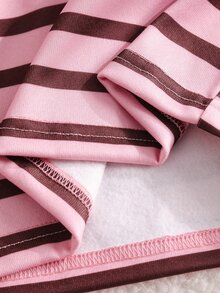 SHEIN Playful Pals 女童學院風 Polo 領 2 件套，粉色與棕色條紋對比翻領長袖上衣 + 高腰寬腿褲，經典馬術印花休閒套裝，適合中大童的百搭運動風，適用秋冬日常上學與外出 - 粉色 - 查看 7