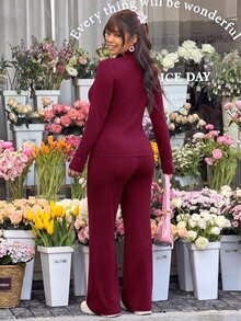 Solflare Plus Size Casual Lightweight Yoga Elastic Jacket & Flare Pants 2 Pieces Set - Burgundy - View 2