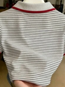 Resyla 女款極簡休閒學院風百搭粉白條紋領口T恤，適合日常穿著、早午餐、校園、夏季 - 白色 - 查看 2