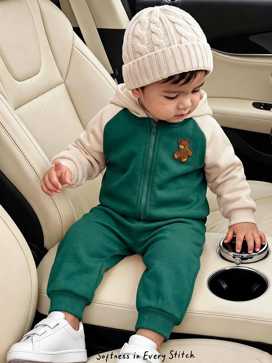 Cozy Pixies 男童連帽衛衣與長褲套裝 2 件組 卡通熊圖案拼色插肩袖長袖冬季外套 鬆緊腰長褲 保暖內裡磨毛厚實面料 適合冬季 - 彩色 - 查看 1