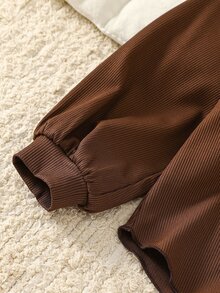 SHEIN 女童針織純色圓領寬鬆3D花朵休閒T恤與長褲兩件套 - 彩色 - 查看 3