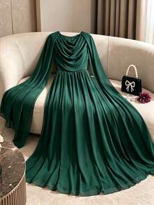 Modelyn Gaun Pesta Elegan Wanita Warna Polos dengan Detail Kerut, Merah Marun - Dark Green - View 9