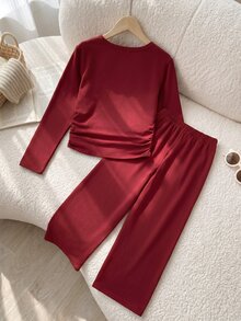SHEIN 青少年女孩 2件組休閒抓皺長袖T恤與寬腿褲套裝 酒紅色 日常街頭穿搭 - 紅色 - 查看 3