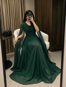 Modelyn Gaun Pesta Elegan Wanita Warna Polos dengan Detail Kerut, Merah Marun - Dark Green - View 4