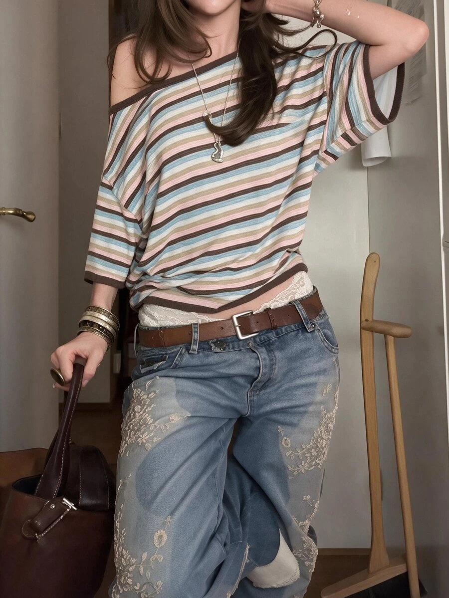 IslaSuriya 藍白條紋數位印花時尚極簡休閒女款圓領T恤，送給朋友的日常夏季禮物 - 彩色 - 查看 1