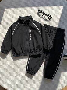 SHEIN 男嬰加厚工裝風黑色立領夾克長袖運動衫與黑色慢跑褲套裝，舒適百搭休閒時尚日常運動簡約百搭風，適合秋冬室內、戶外滑雪、日常、運動、派對、攝影 - 黑色 - 查看 1