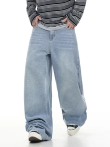 QuarKem Korean Style Classic Minimalist Men's Washed Denim Jeans Casual Comfortable Fashion Versatile Long Pants - Blue - View 4