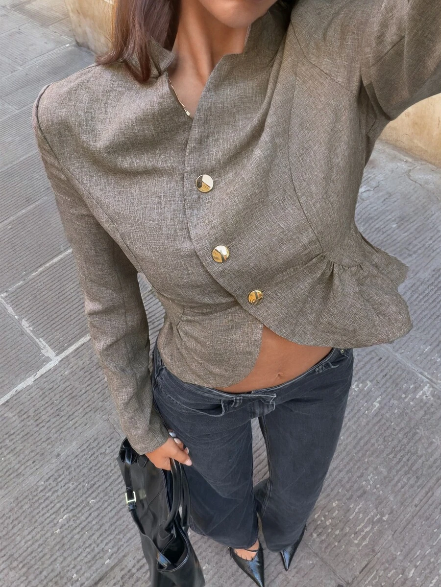 Siren Gaze Blazer Wanita Slim Fit Model Crop dengan Kancing, Hem Bergelombang, Kancing Emas, Atasan Bergelombang Serbaguna dan Bergaya - Khaki - View 1