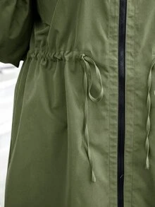 SHEIN LUNE 大尺碼素色連帽前開襟拉鍊休閒長袖外套 秋季服飾 - 軍綠色 - 查看 6