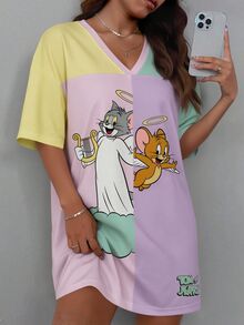 TOM & JERRY X SHEIN SHEIN EZwear 大尺碼女款卡通印花V領短袖休閒T恤洋裝，適合外出、街頭穿搭、機場穿搭 - 彩色 - 查看 3