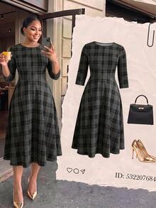 SHEIN Lady CURVE 大尺碼女款格紋圓領休閒派對洋裝 - 彩色 - 查看 5