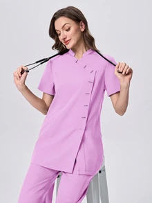 Scrubzie 抗皺立領短袖鈕扣式刷手服上衣與長褲套裝 - 紫色 - 查看 2