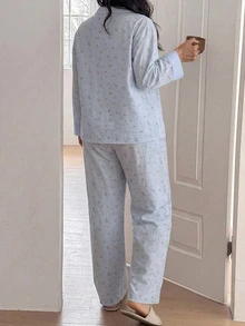 Dazy Plus 2件組女款大尺碼碎花休閒居家服套裝，寬鬆版型翻領上衣與長褲睡衣 - 藍色 - 查看 2