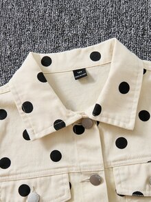 SHEIN TWEEN GIRLS 青少年女孩波點牛仔夾克，四季休閒可愛復古風，白色底黑波點配色，滿版波點印花，翻領單排扣，毛邊下擺，雙胸袋，短版寬鬆版型，舒適柔軟棉質牛仔面料，春/秋熱銷款 - 白色 - 查看 5
