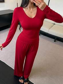 DAZY 2pcs/Set Women's Solid Color Slim Fit V-Neck Long Sleeve T-Shirt & Straight Leg Long Pajama Pants Sleepwear Set - Red - View 4
