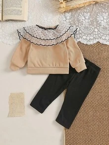 SHEIN 2件組幼女開襟衫褲套裝 優雅甜美米色波點蕾絲蝴蝶結羅紋長袖圓領 生日派對秋季波浪邊 - 卡其色 - 查看 2